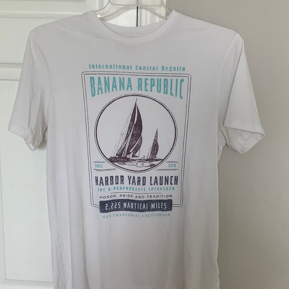 Banana Republic T-Shirt